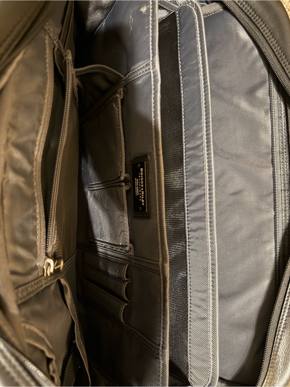 Briggs & Riley Black Leather Briefcase with Shoulder Strap - Picture 5 of 10